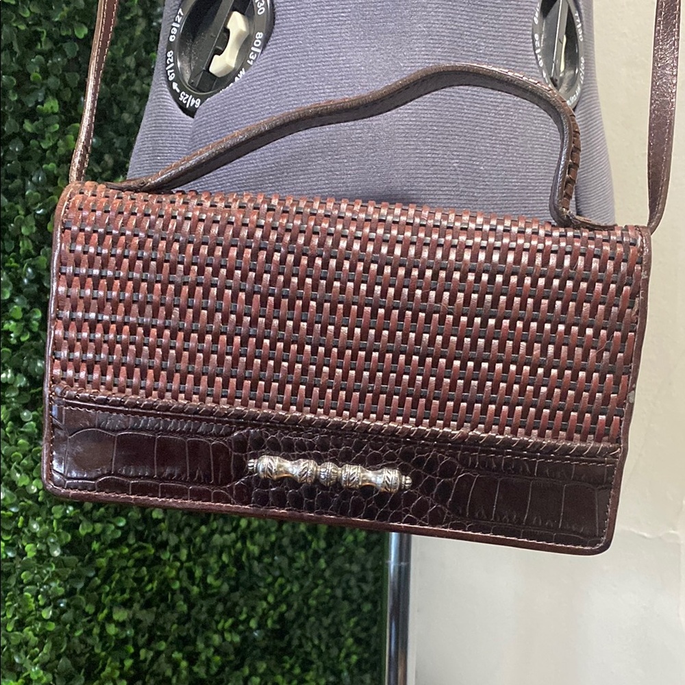 Elegant Brown Woven Handbag